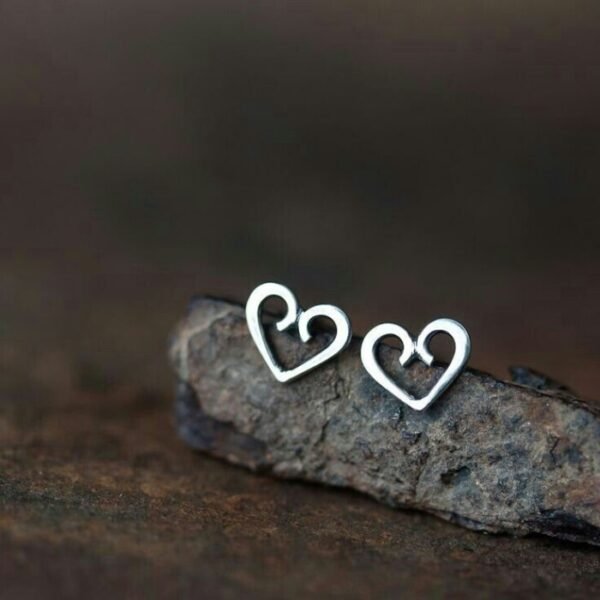 ARETE CORAZÓN SILUETA 65 Arete Corazón Silueta