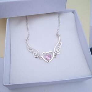 Collar Corazón Silueta Angelical