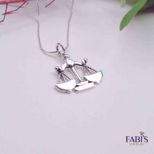 COLLAR JUSTICIA 179 Collar Justicia