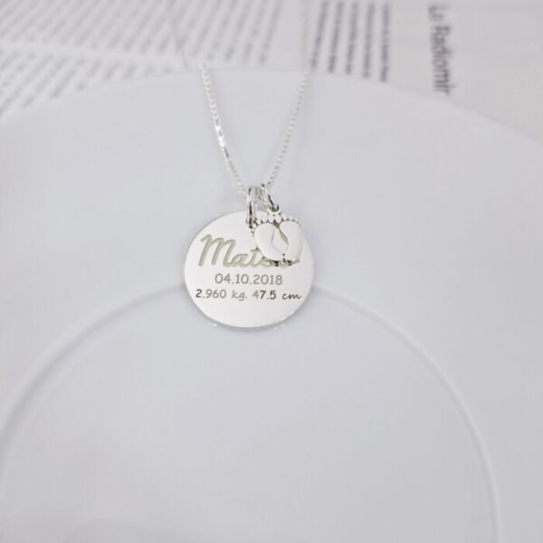 COLLAR MONEDA Y PIECITO 169 Collar Moneda Y Piecito