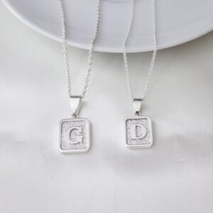 COLLARES PLACA CON TU INICIAL 319 Collares Placa Con Tu Inicial