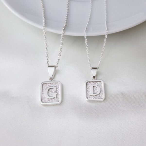 Collares Placa Con Tu Inicial