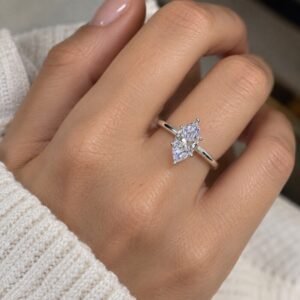 anillo_en_mano_modelo ANILLO PROMESA 026